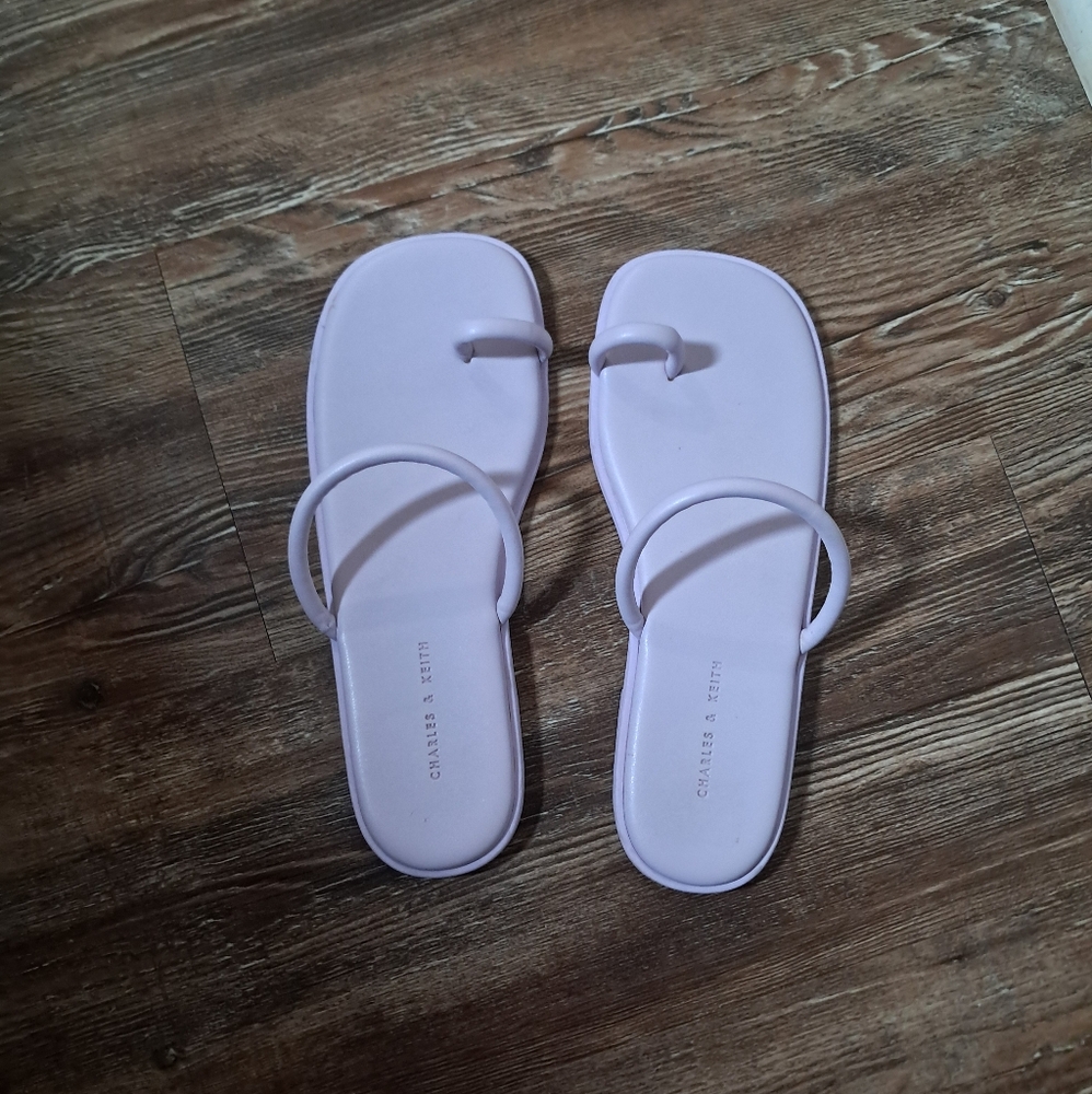 Charles & Keith lilac Square toe ring sandal size 7.